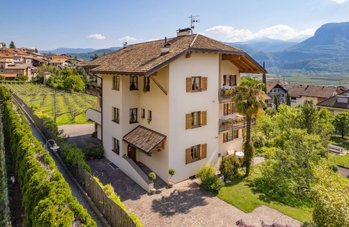 Tramin Apartamento | Family apartment "Oleander" to feel good in the heart of Tramin