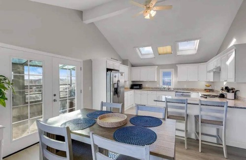 Hampton Apartamento | Family, Kid, & Pet-Friendly, Sleeps 6+, Backyard & Grill