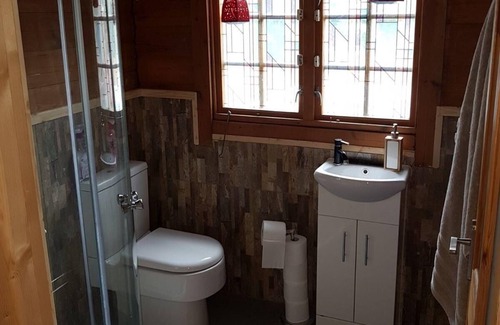 Coalbrookdale Apartamento | Lodge-Familiar-Baño Privado-Vista al Jardín