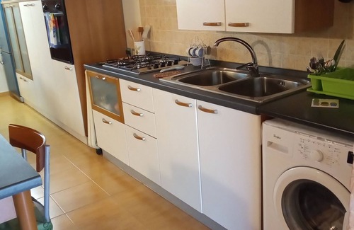 Zafferana Etnea Apartamento | Family lofts at the foot of Mount Etna. Private parking space and scenic garden.