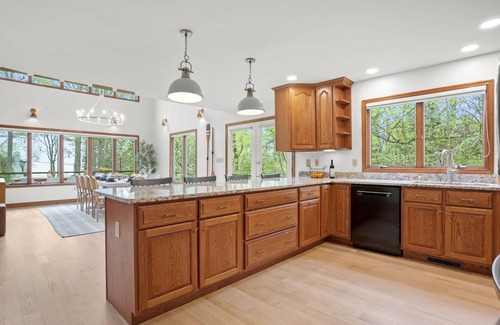 St. Leonard Casa | Family Luxury: 5BR, GameRm, MovieRm, Kayaks, PingPong, Fire Pit, Beach