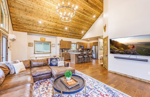 Ronald Casa | Family Memories!KidFrndly+HotTub GameRm-POOL ACCESS+FREE Nights