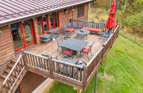 Baker Apartamento | Family Mountain Escape w Private Suite Modern Comforts
