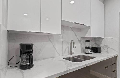 Miami Gardens Casa | Family Oasis Near Hard Rock Stadium & Beaches