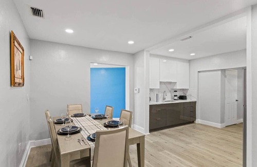 Miami Gardens Casa | Family Oasis Near Hard Rock Stadium & Beaches