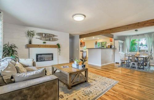 Skyway Casa | Family Oasis Offices Home Gym Fenced Yard