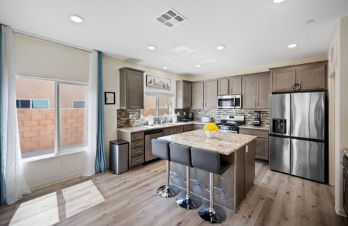 Desert Hot Springs Casa | Family Paradise SaltWaterPool Spa EV Charger Game Room Fire pit Poker Table