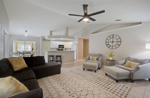 Long Meadow Casa | Family Paradise: Spa & Heated Pool w Outdoor TV