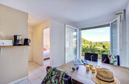 Les Epesses Apartamento | Family & Pet-Friendly Haven with Private Terraces - Near Puy du Fou
