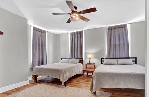 Marietta Casa | Family/Pet friendly home in Historic Marietta!