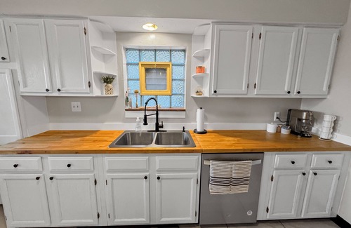Whitaker Casa | Family & Pet-Friendly Home w/ Fenced Yard & Office by Kennywood & The Waterfront