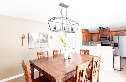 Southaven Casa | Family & Pet Friendly Oasis - Backyard - Patio
