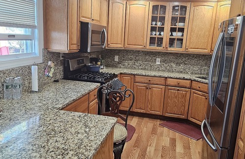 Island Park Casa | Family/Pet-Friendly 3 bedroom Apartment close to the beach.