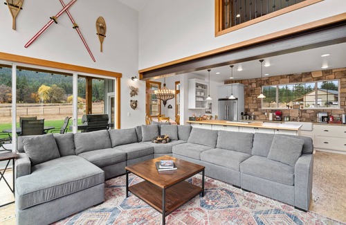 Leavenworth Casa | Alojamiento familiar y para mascotas con capacidad para 16 personas en el río Wenatchee