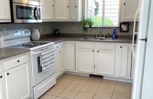 Ashland Casa | Family & Pet-Friendly, Walk to Lake, Fire Pit
