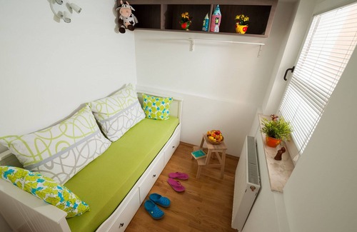 Siska District Apartamento | Lugar familiar, ubicación verde, estacionamiento, wifi