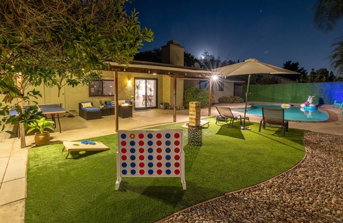 Patton Casa | FAMILY POOL HOME☀ 3-BDR/Sleeps 9/KING BED Suite/BILLIARD TABLE/PingPong Table