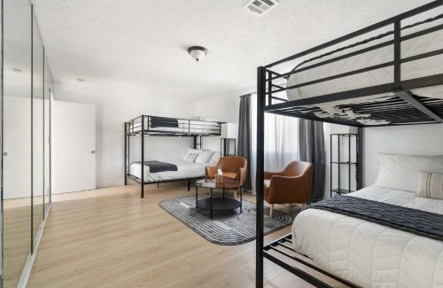 National City Apartamento | Family Pool House with games