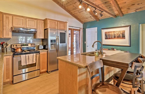 Groom Creek Cabina | ¡NUEVO! Prescott National Forest Cabin con sala de juegos!