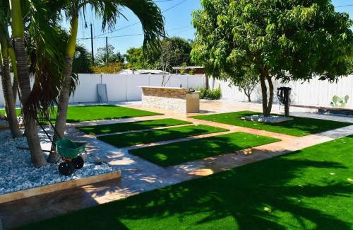 Pompano Beach Casa | Family-Ready 3 BDR Oasis Near Pompano Beach