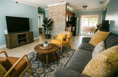 Pompano Beach Casa | Family-Ready 3 BDR Oasis Near Pompano Beach