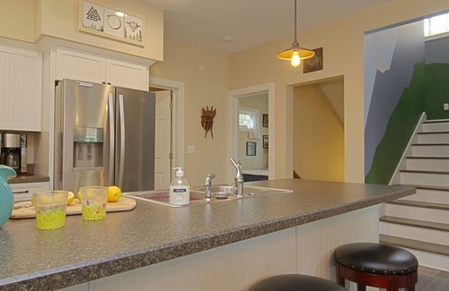Michigan City Casa | Retiro familiar * Beachwalk * Grill * AC * WiFi gratis * Mesa de billar * Bicicletas * Grill * Baby Equip