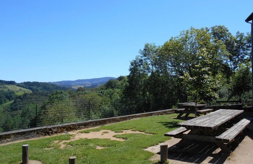 La Chabanne Cabaña | Casa ideal para grupos, en plena Montaña Bourbonnaise con actividades cercanas y todas las comodidades