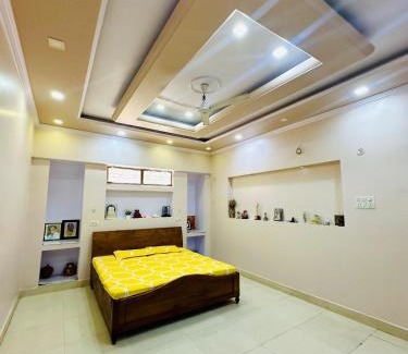 Allahabad Casa | Family Retreat