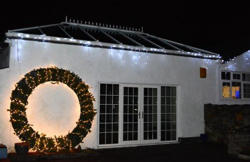 Caergwrle Casa | Family Retreat or Romantic Break