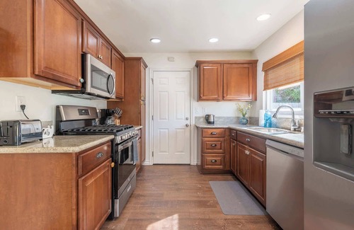Fire Mountain Casa | Family Retreat - Pet Friendly | Beach | Legoland