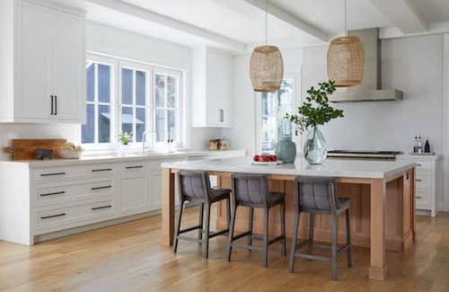 New Canaan Casa | family retreat. Pool, hot-tub, full gym, basketball court, pickleball