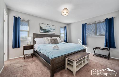 Northwest Arvada Casa | Family Retreat W Yard & Firepit