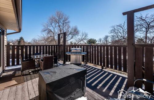 Northwest Arvada Casa | Family Retreat W Yard & Firepit