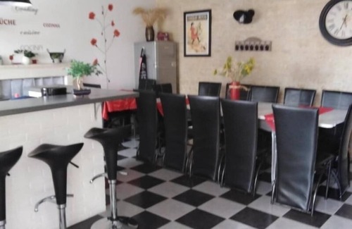 L'Hermenault Cabaña | Casa rural con piscina privada, cerca de Puy du Fou, para 14 personas