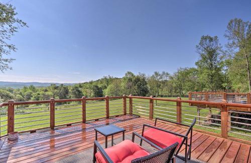 Berryville Casa | Family Retreat with Deck Near Appalachian Trail!