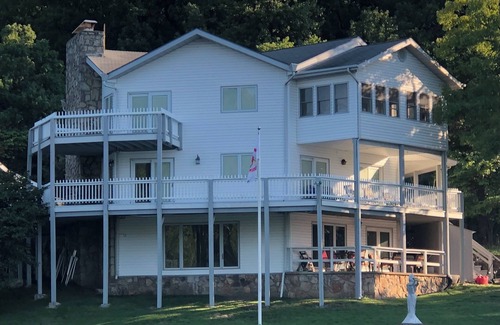 Rocky Mount Casa | Family reunion at Lake of the Ozarks Eagle Point 🦅 Rocky Mount Missouri