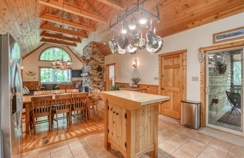 Millville Chalet De Esquí | "Charming 3-Bedroom Chalet in Harpers Ferry, WV: Perfect Escape"