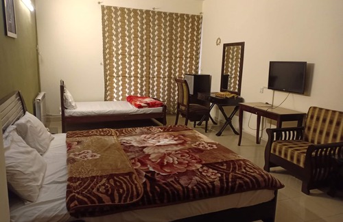 Islamabad Casa | Family room with central heating system/AC