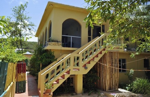 Treasure Beach Apartamento | family-run accommodation in the middle of BillysBay, only 2 minutes to the local beach