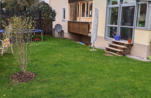 Chieming Apartamento | Family's Nest Chiemsee, 120sqm, 1-5 pers., garden, ground floor