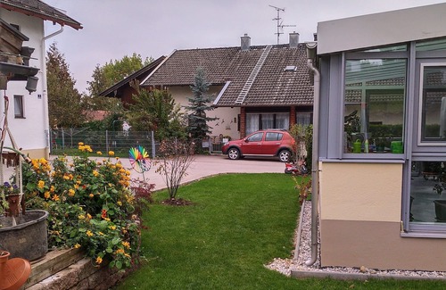 Chieming Apartamento | Family's Nest Chiemsee, 120sqm, 1-5 pers., garden, ground floor