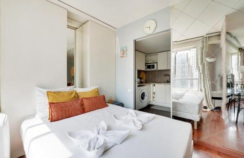 15th Arrondissement Apartamento | Family Seine & Spacious Flat 8min walk to EiffelTower AC