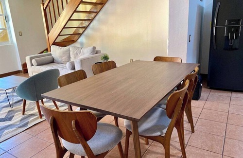 Oaxaca Apartamento | Family Size | Plazas & 10′ Centro | Pet-Friendly