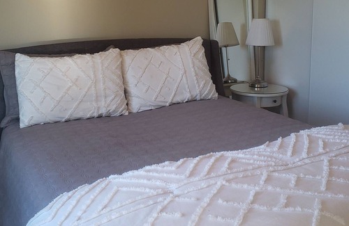 Sherwood Park Apartamento | Family sized apartment! Underground Parking.