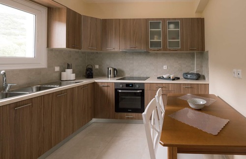 Leivathos Apartamento | Family-sized condo with stunning view - Evangelia's Residence