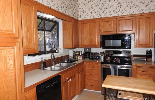 Boise Casa | Family Sized & Pets, North End Foothills Mid-Century Modern near Bogus Basin
