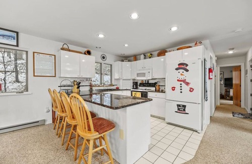 Egremont Casa | Family Ski House at Catamount !
