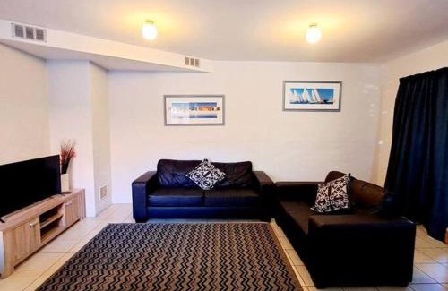 Mandurah Casa | Family Spa Villa 250m From The Sea!