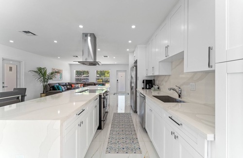 Middle River Terrace Casa | Family Splash Escape