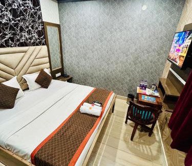 Haridwar Hotel | Family stays - Hotel RAJ